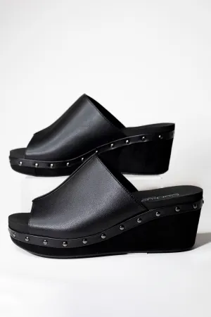 Corky's Black Hissy Fit Wedge