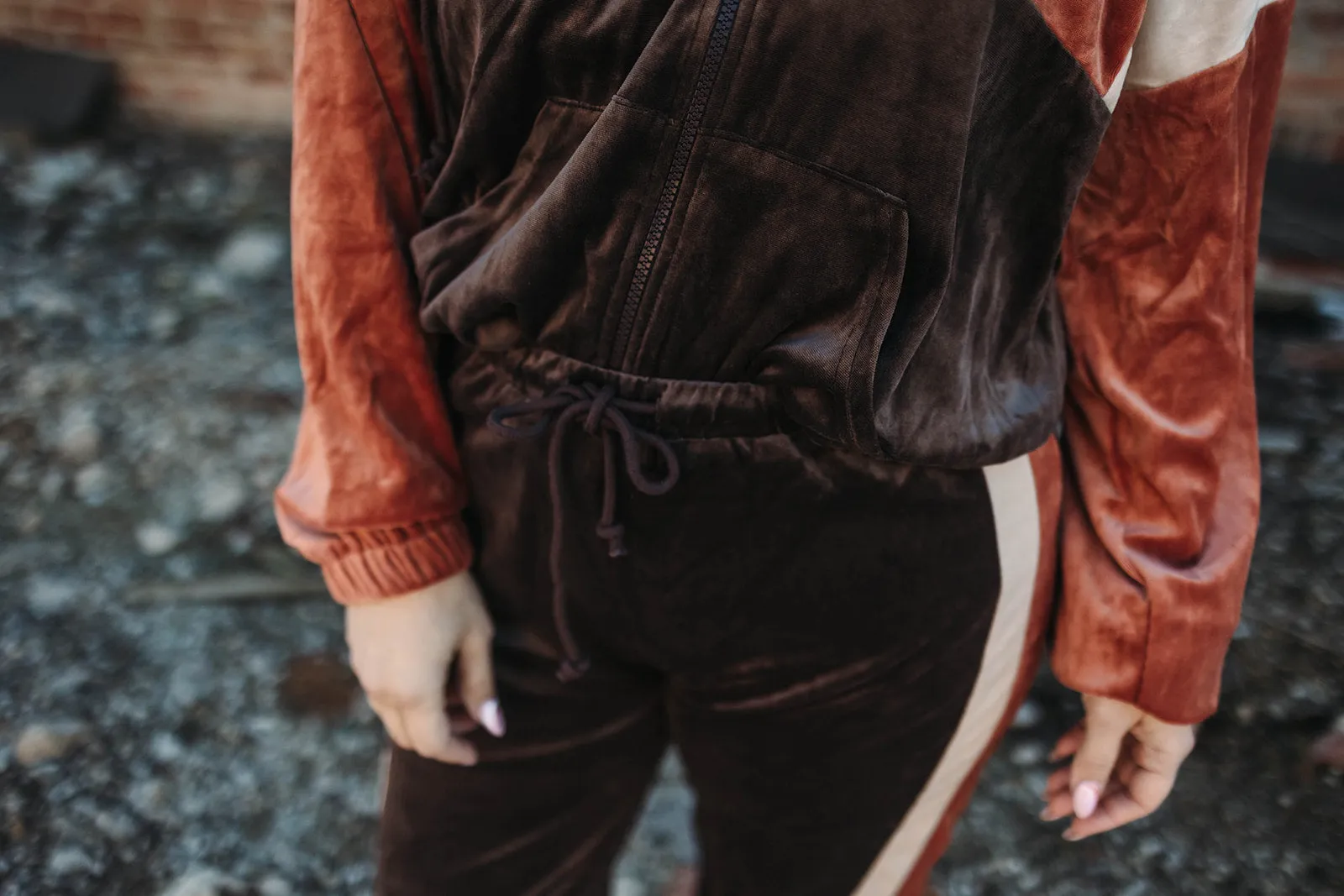 missy velour joggers in mocha